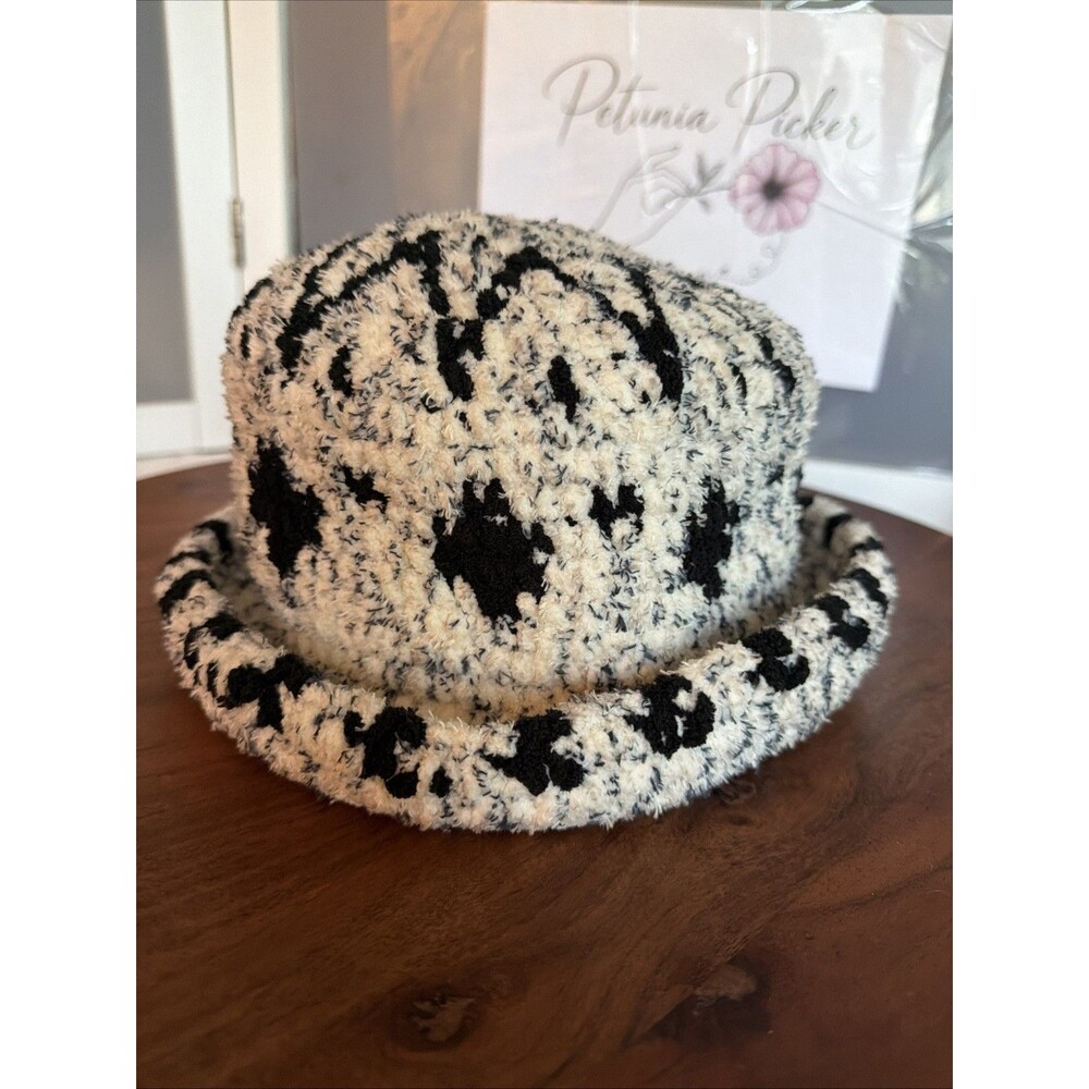 Heavy Textile Hat Black & White Cloche One Size